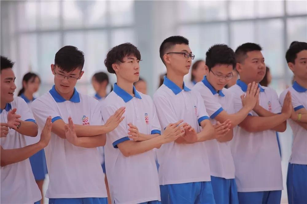 青春活力!275名“小海棠”志愿者出征旅博會(圖13) 青春活力!275名“小海棠”志愿者出征旅博會(圖13)
