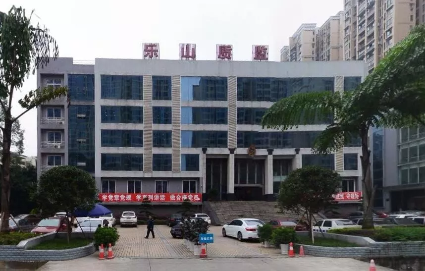 樂(lè)報(bào)小記者爭(zhēng)做“質(zhì)量強(qiáng)區(qū)”小主人！(圖4)